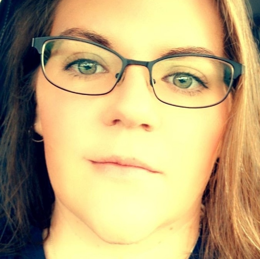 Meet your Posher, Alicia